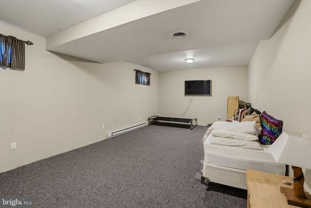 744 LIME QUARRY RD, Gap, PA 17527