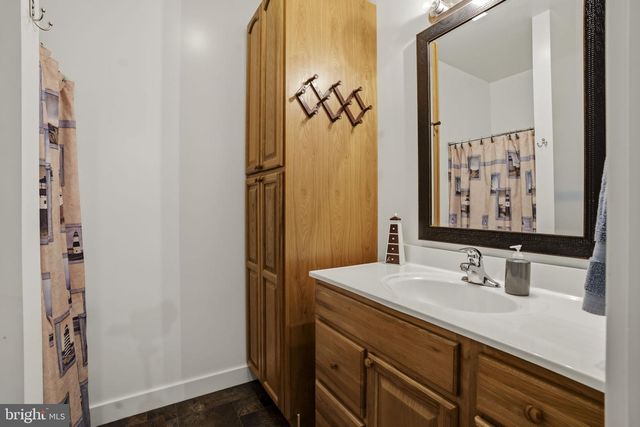 744 LIME QUARRY RD, Gap, PA 17527