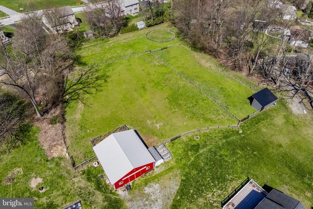 744 LIME QUARRY RD, Gap, PA 17527