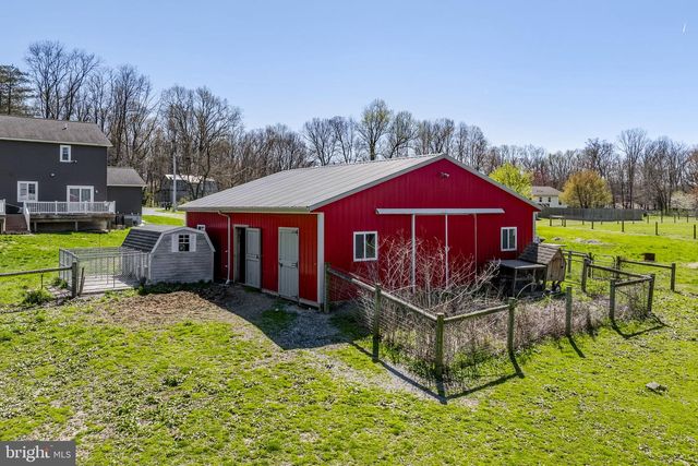 744 LIME QUARRY RD, Gap, PA 17527