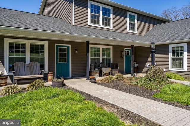 744 LIME QUARRY RD, Gap, PA 17527