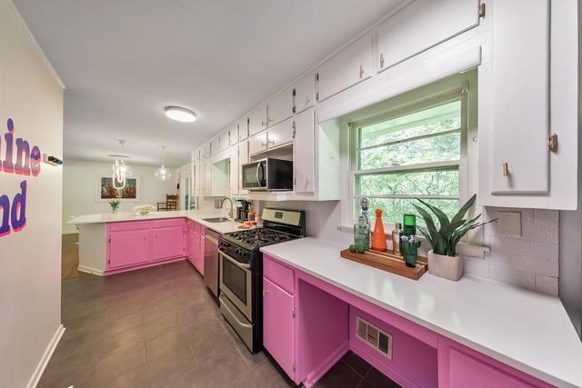 2650 Cottonwood Drive, Marietta, GA 30066