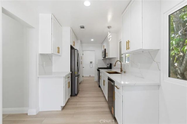 19649 Friar, Tarzana, CA 91335