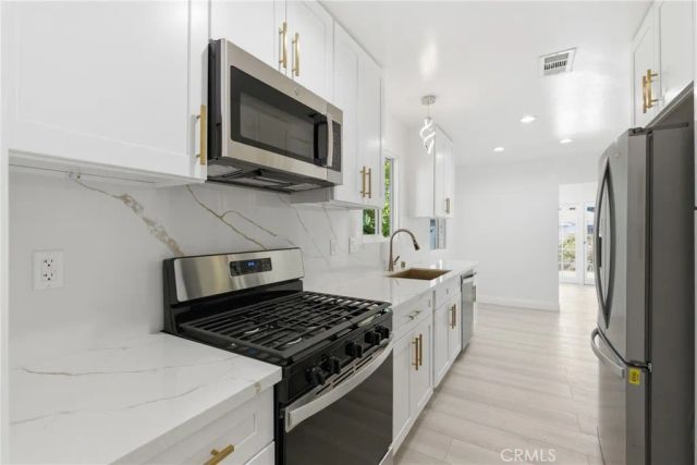 19649 Friar, Tarzana, CA 91335