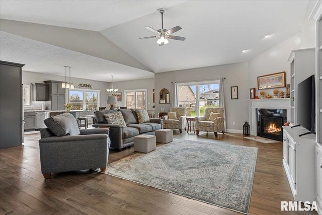 47 Plover Drive, Chatham, IL 62629