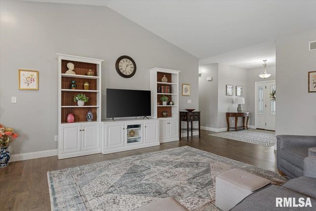 47 Plover Drive, Chatham, IL 62629