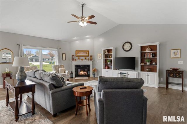 47 Plover Drive, Chatham, IL 62629