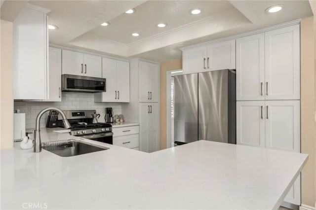 3121 N Hearthside, Orange, CA 92865