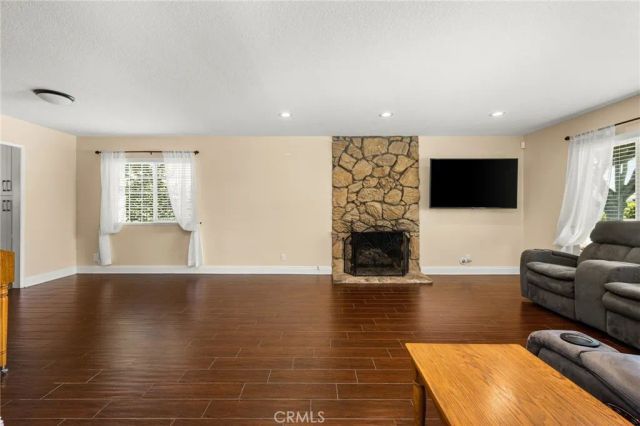 3121 N Hearthside, Orange, CA 92865