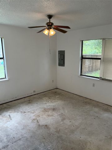 605 S Ann Street, Terrell, TX 75160