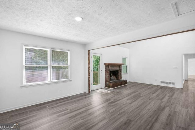 1373 Fairfield Drive SW, Lilburn, GA 30047