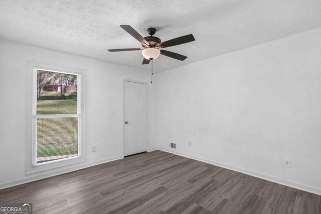 1373 Fairfield Drive SW, Lilburn, GA 30047