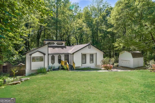 1373 Fairfield Drive SW, Lilburn, GA 30047