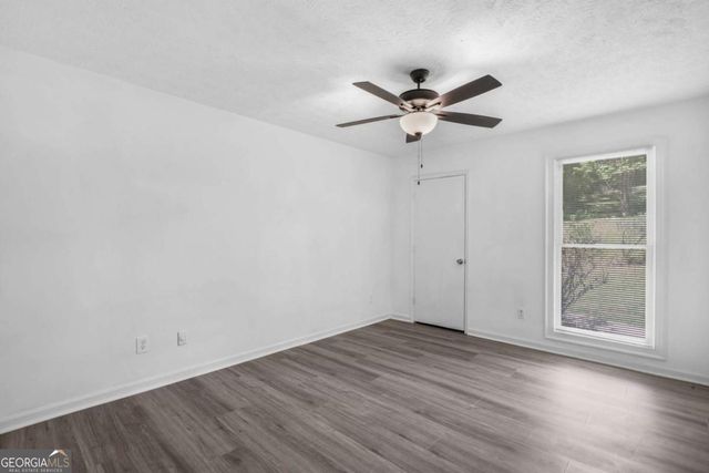 1373 Fairfield Drive SW, Lilburn, GA 30047