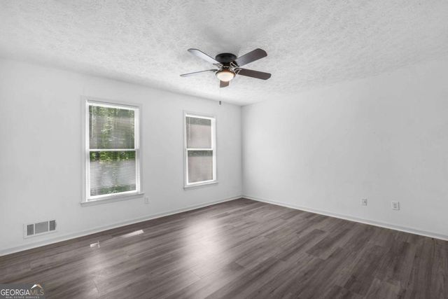 1373 Fairfield Drive SW, Lilburn, GA 30047