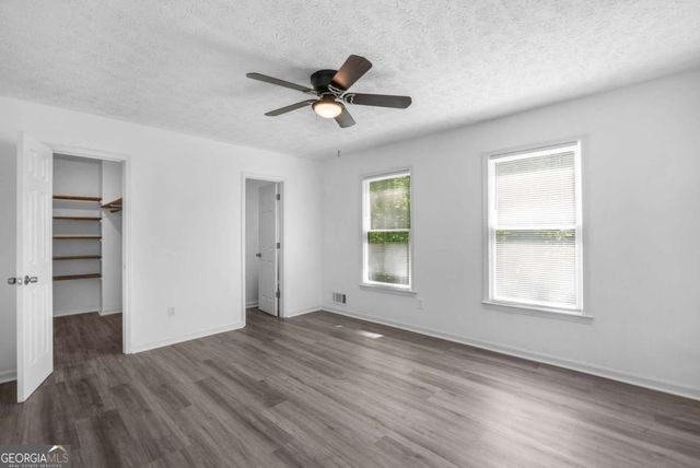 1373 Fairfield Drive SW, Lilburn, GA 30047