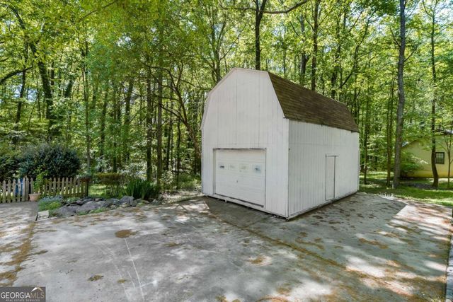 1373 Fairfield Drive SW, Lilburn, GA 30047