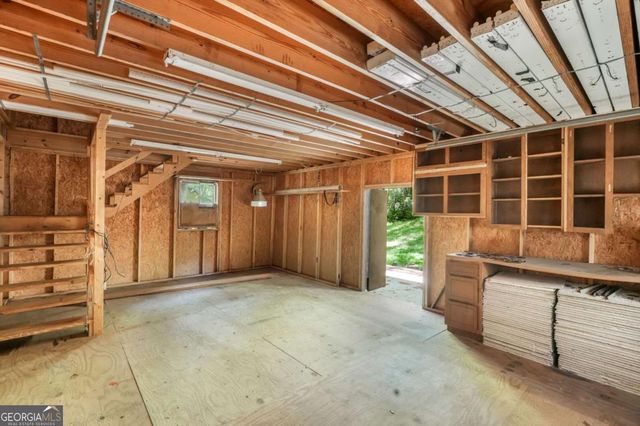 1373 Fairfield Drive SW, Lilburn, GA 30047