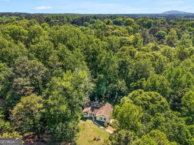 1373 Fairfield Drive SW, Lilburn, GA 30047