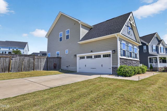 201 Devon Fields Drive, Holly Springs, NC 27540