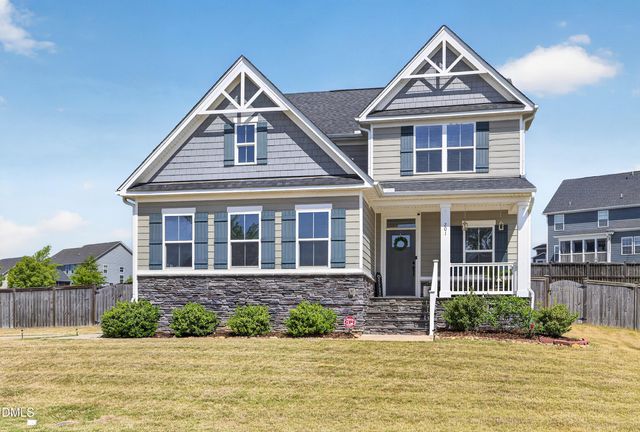 201 Devon Fields Drive, Holly Springs, NC 27540