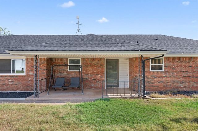 400 Longview SW Drive, Piedmont, OK 73078
