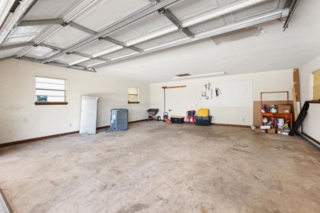 400 Longview SW Drive, Piedmont, OK 73078