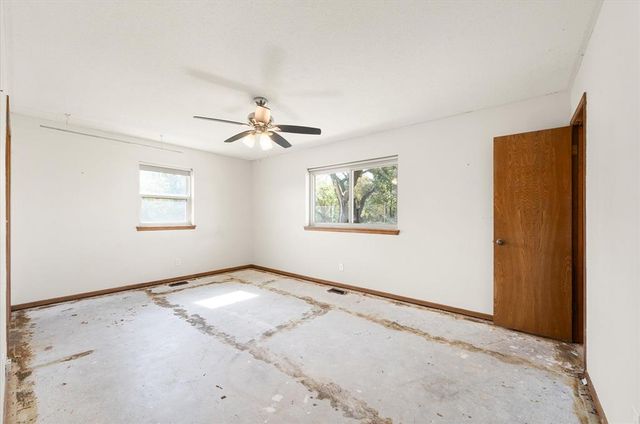 400 Longview SW Drive, Piedmont, OK 73078