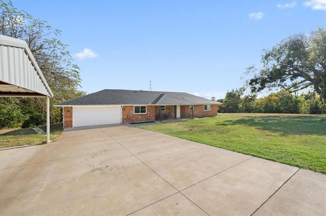 400 Longview SW Drive, Piedmont, OK 73078