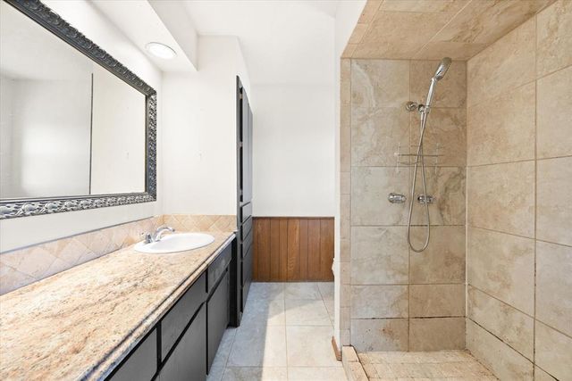 400 Longview SW Drive, Piedmont, OK 73078