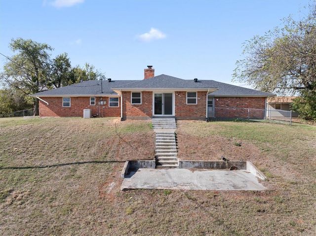 400 Longview SW Drive, Piedmont, OK 73078