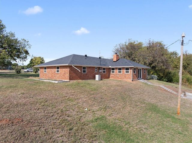 400 Longview SW Drive, Piedmont, OK 73078