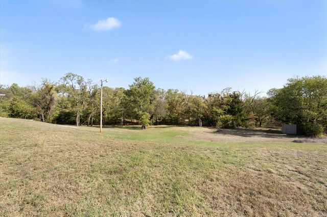 400 Longview SW Drive, Piedmont, OK 73078
