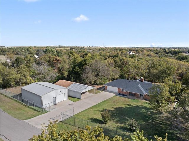 400 Longview SW Drive, Piedmont, OK 73078