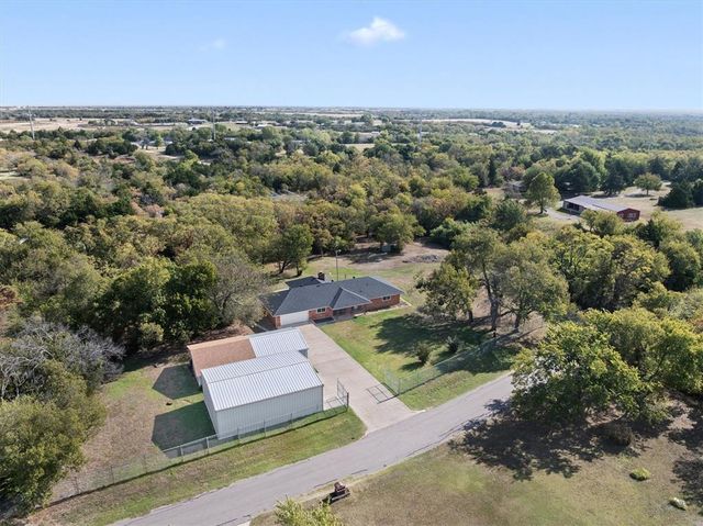 400 Longview SW Drive, Piedmont, OK 73078