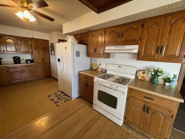 304 S 69th Highway, Pittsburg, KS 66762