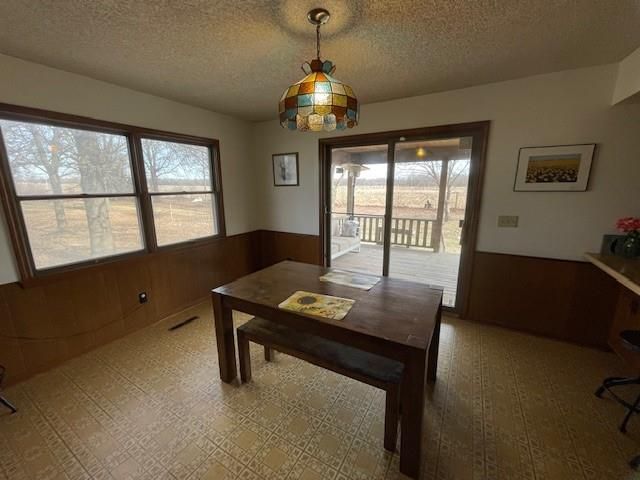 304 S 69th Highway, Pittsburg, KS 66762