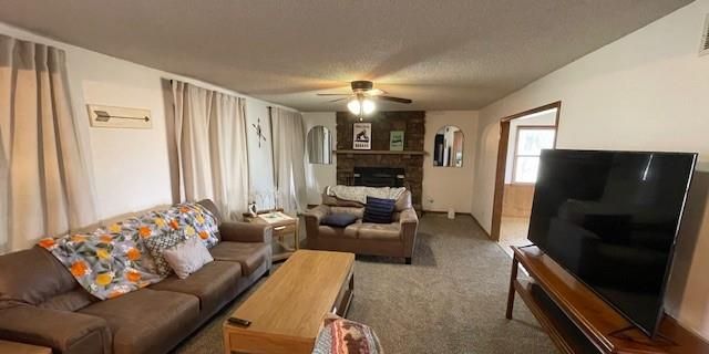 304 S 69th Highway, Pittsburg, KS 66762