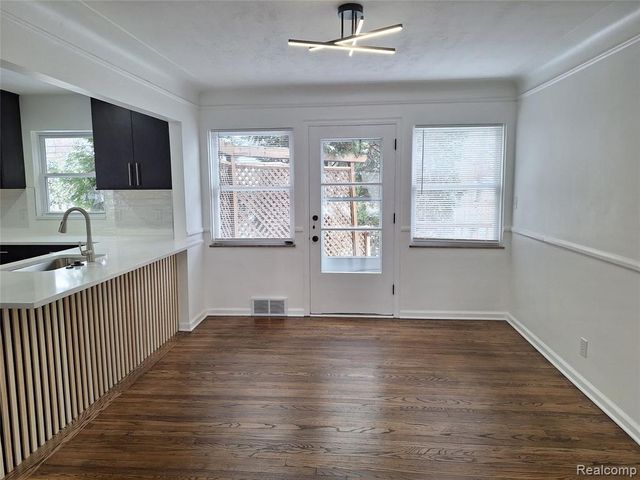 607 S Connecticut Avenue, Royal Oak, MI 48067