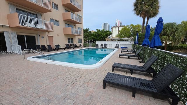 2200 E Hallandale Beach Blvd 709, Hallandale Beach, FL 33009