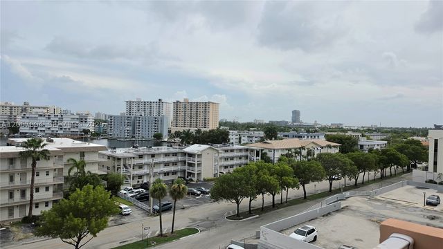 2200 E Hallandale Beach Blvd 709, Hallandale Beach, FL 33009