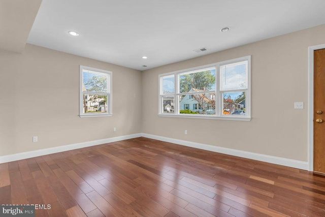 710 NEWPORT AVE, Ocean Gate, NJ 08740