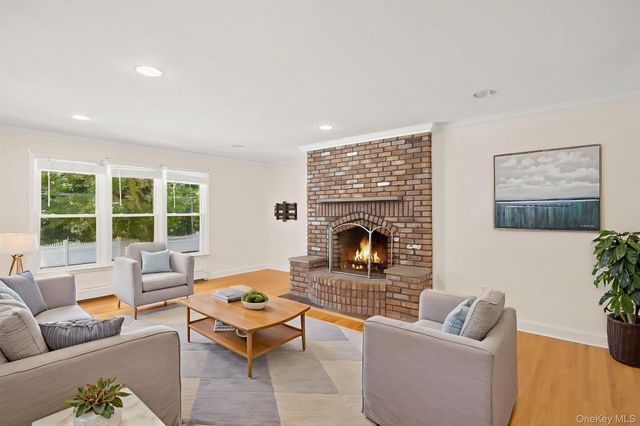 5 Hampton Place, Katonah, NY 10536