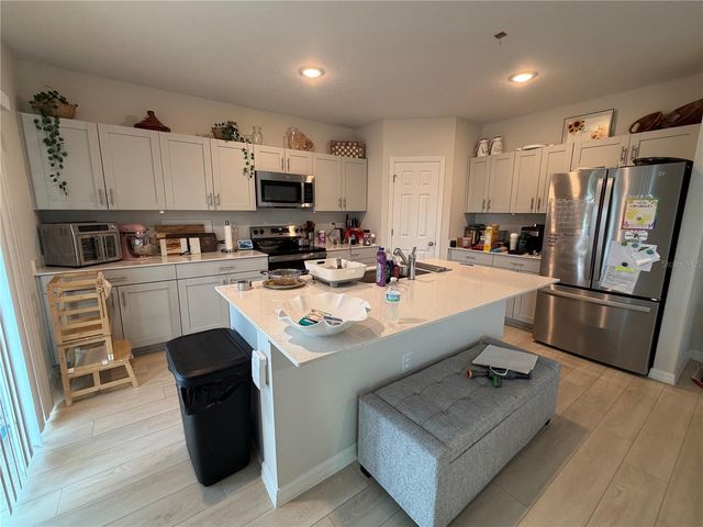 7901 PEACE LILY AVENUE, Wesley Chapel, FL 33545