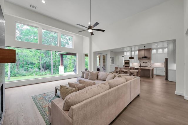 7304 Magnolia Hollow Drive, Montgomery, TX 77316