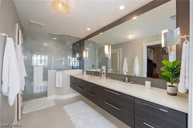 4530 Gulf Shore BLVD N 2-212, Naples, FL 34103
