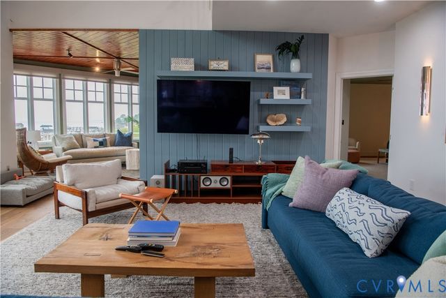 463 Rockingham Rd, Essex, VA 22454