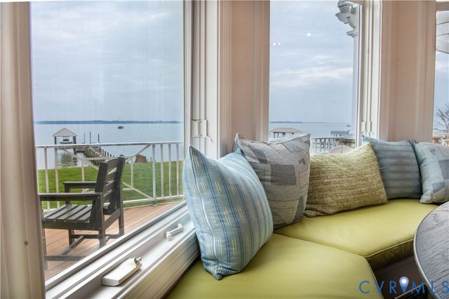 463 Rockingham Rd, Essex, VA 22454