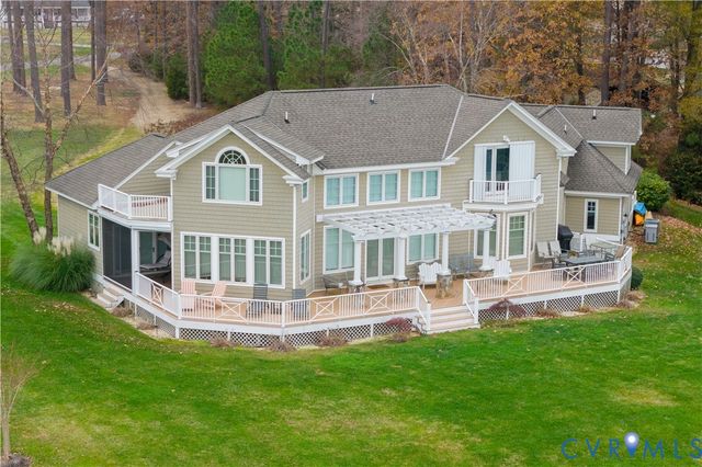 463 Rockingham Rd, Essex, VA 22454