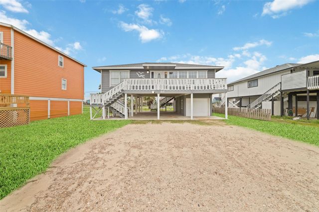 610 Seashell Drive, Freeport, TX 77541